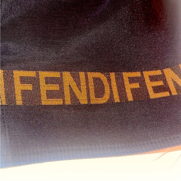 FENDI - Picture 3 of 7